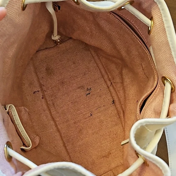 Dooney & Bourke Monogram Signature Drawstring Bucket Shoulder Bag White Leather - Picture 11 of 17